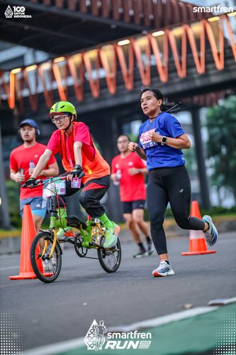 Race photo from Smartfren Run 2025 