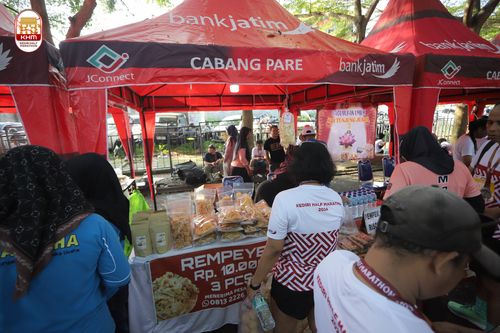 Race photo from Kediri Half Marathon 2024