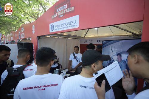 Race photo from Kediri Half Marathon 2024