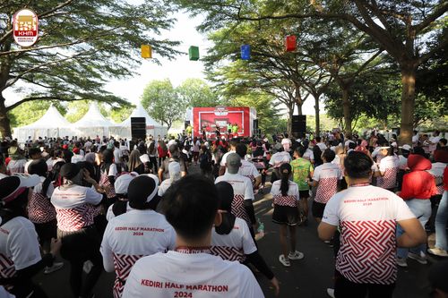 Race photo from Kediri Half Marathon 2024