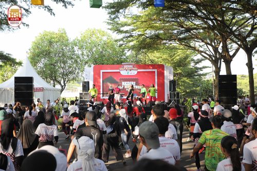 Race photo from Kediri Half Marathon 2024