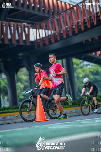 Race photo from Smartfren Run 2025 