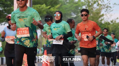 Race photo from Arutmin Borneo Run 2024