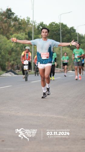 Race photo from Arutmin Borneo Run 2024