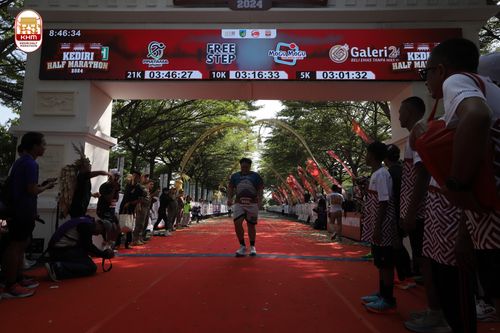 Race photo from Kediri Half Marathon 2024