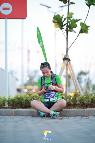 Race photo from PIK NITE RUN 2025