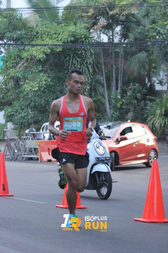 Race photo from Isoplus Run 2024 Surabaya