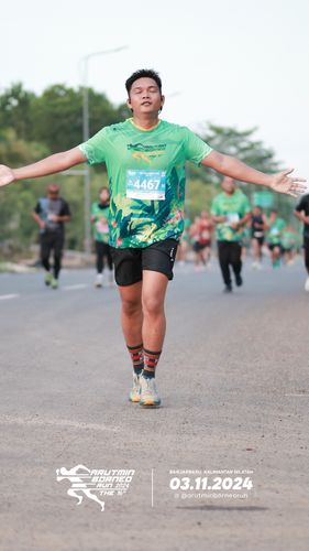 Race photo from Arutmin Borneo Run 2024