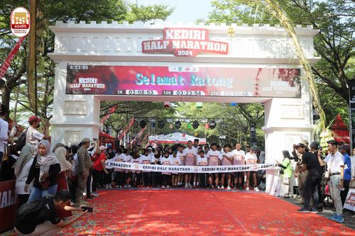 Race photo from Kediri Half Marathon 2024