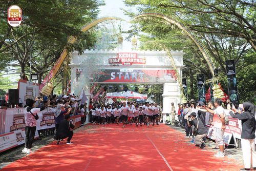 Race photo from Kediri Half Marathon 2024