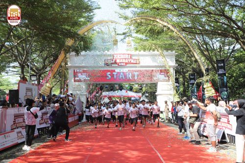 Race photo from Kediri Half Marathon 2024