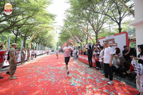 Race photo from Kediri Half Marathon 2024