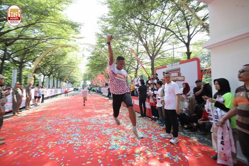 Race photo from Kediri Half Marathon 2024