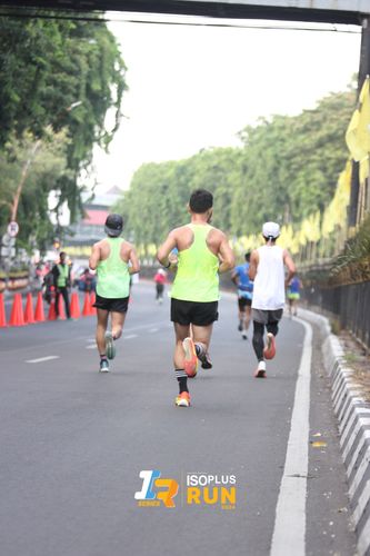 Race photo from Isoplus Run 2024 Surabaya