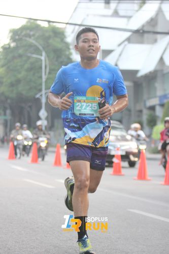 Race photo from Isoplus Run 2024 Surabaya