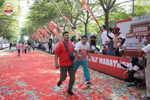 Race photo from Kediri Half Marathon 2024