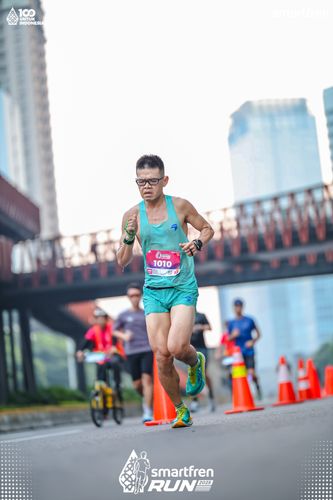 Race photo from Smartfren Run 2025 