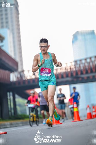 Race photo from Smartfren Run 2025 