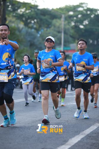 Race photo from Isoplus Run 2024 Surabaya