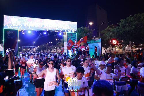 Race photo from PIK NITE RUN 2025