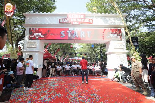 Race photo from Kediri Half Marathon 2024
