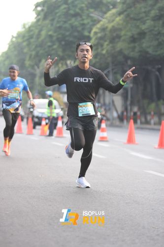 Race photo from Isoplus Run 2024 Surabaya