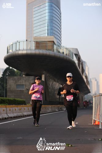 Race photo from Smartfren Run 2025 