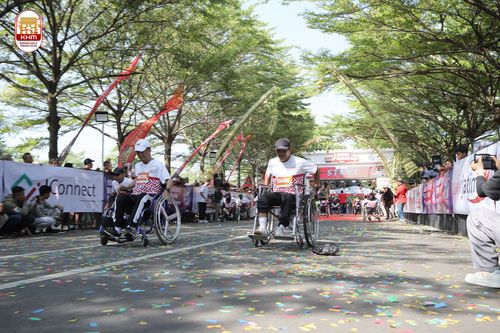 Race photo from Kediri Half Marathon 2024