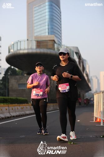 Race photo from Smartfren Run 2025 
