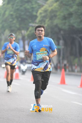 Race photo from Isoplus Run 2024 Surabaya