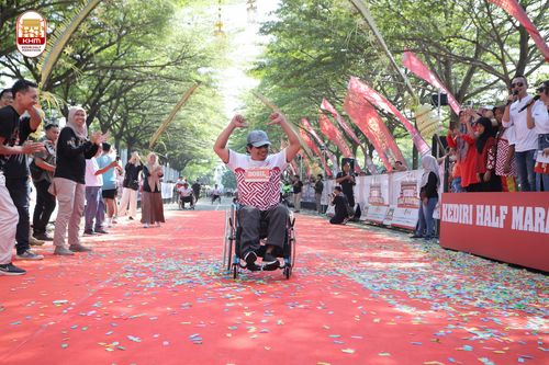 Race photo from Kediri Half Marathon 2024
