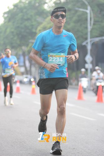Race photo from Isoplus Run 2024 Surabaya