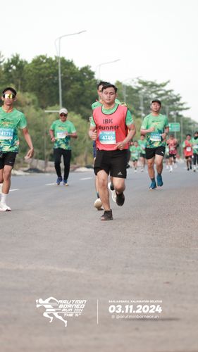 Race photo from Arutmin Borneo Run 2024