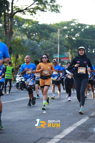 Race photo from Isoplus Run 2024 Surabaya