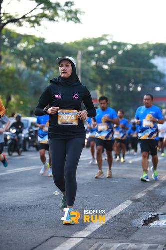 Race photo from Isoplus Run 2024 Surabaya