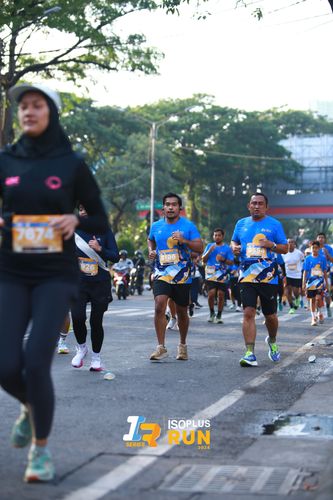Race photo from Isoplus Run 2024 Surabaya
