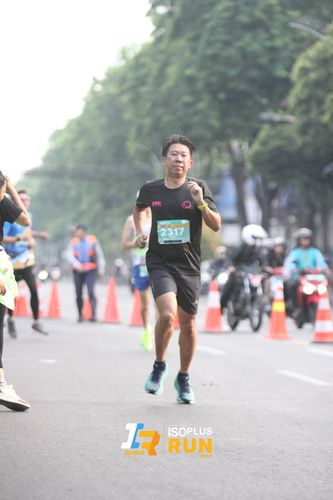 Race photo from Isoplus Run 2024 Surabaya