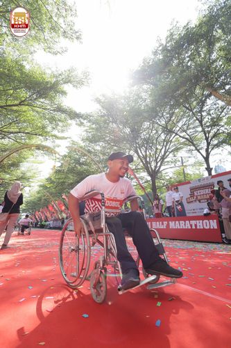 Race photo from Kediri Half Marathon 2024