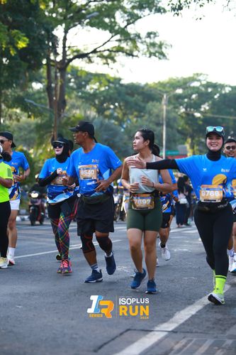 Race photo from Isoplus Run 2024 Surabaya