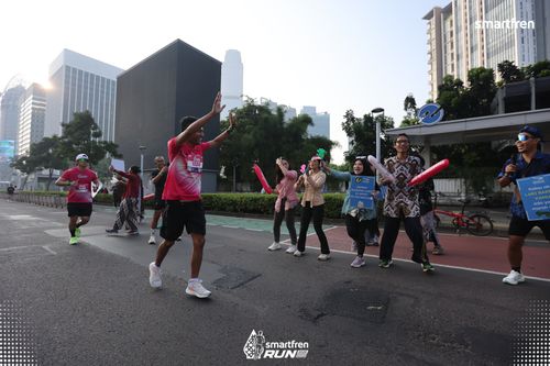 Race photo from Smartfren Run 2025 