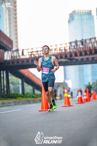 Race photo from Smartfren Run 2025 