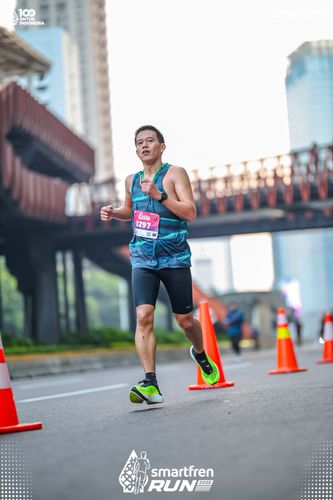 Race photo from Smartfren Run 2025 