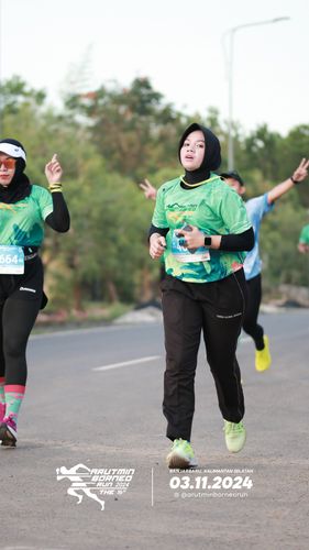 Race photo from Arutmin Borneo Run 2024
