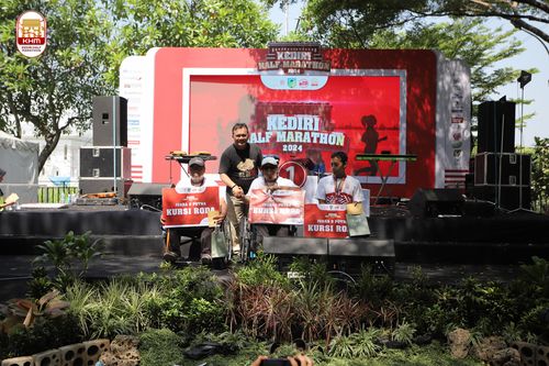 Race photo from Kediri Half Marathon 2024