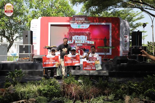 Race photo from Kediri Half Marathon 2024