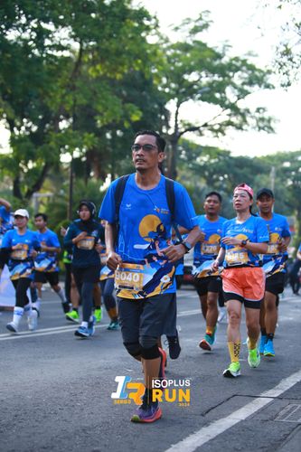 Race photo from Isoplus Run 2024 Surabaya
