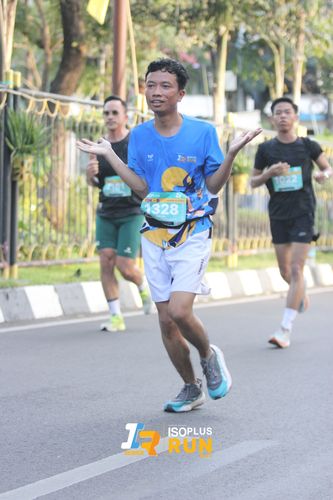 Race photo from Isoplus Run 2024 Surabaya