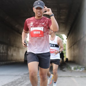 Race photo from KEDIRI HALF MARATHON 2026