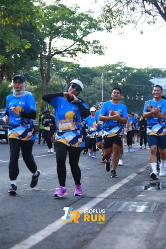 Race photo from Isoplus Run 2024 Surabaya