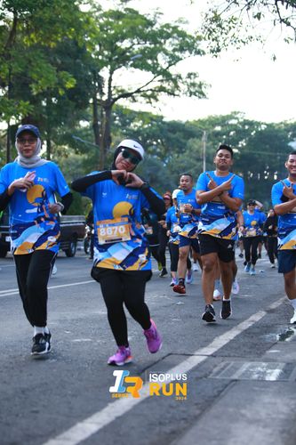 Race photo from Isoplus Run 2024 Surabaya